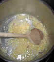 Schalotten in Butter anschwitzen